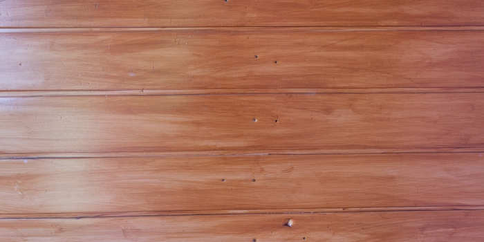 Zo bescherm je je houten vloer optimaal tips en de beste vloerlak om te gebruiken