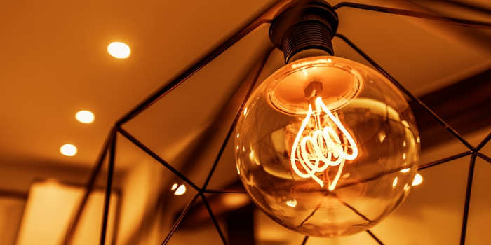 Vijf manieren om meer licht in je huishouden te krijgen