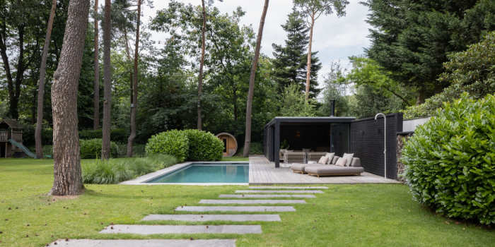 Renoveer de tuin met een luxe zwembad of buitenverblijf